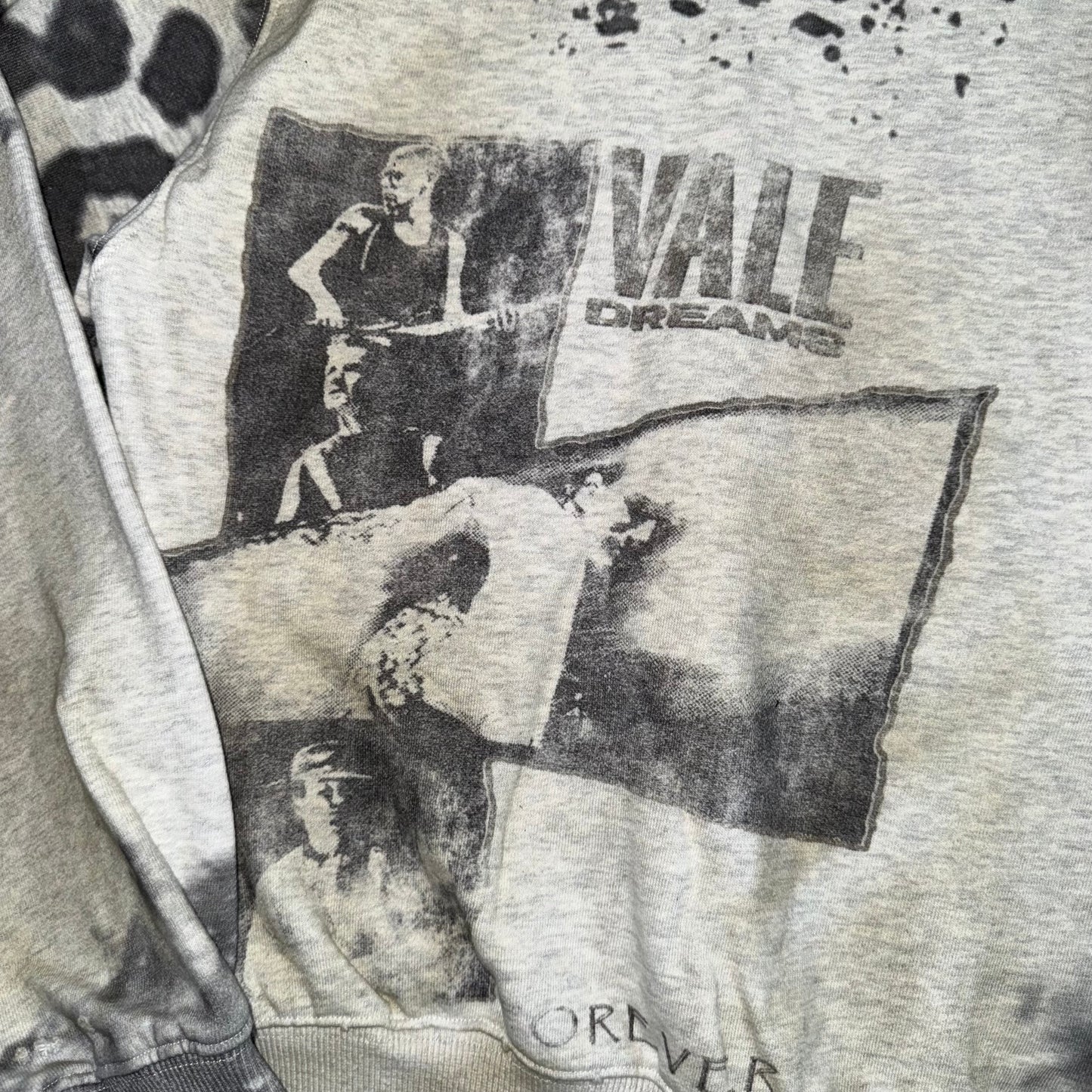 Vale Forever Cheetah Zip Up