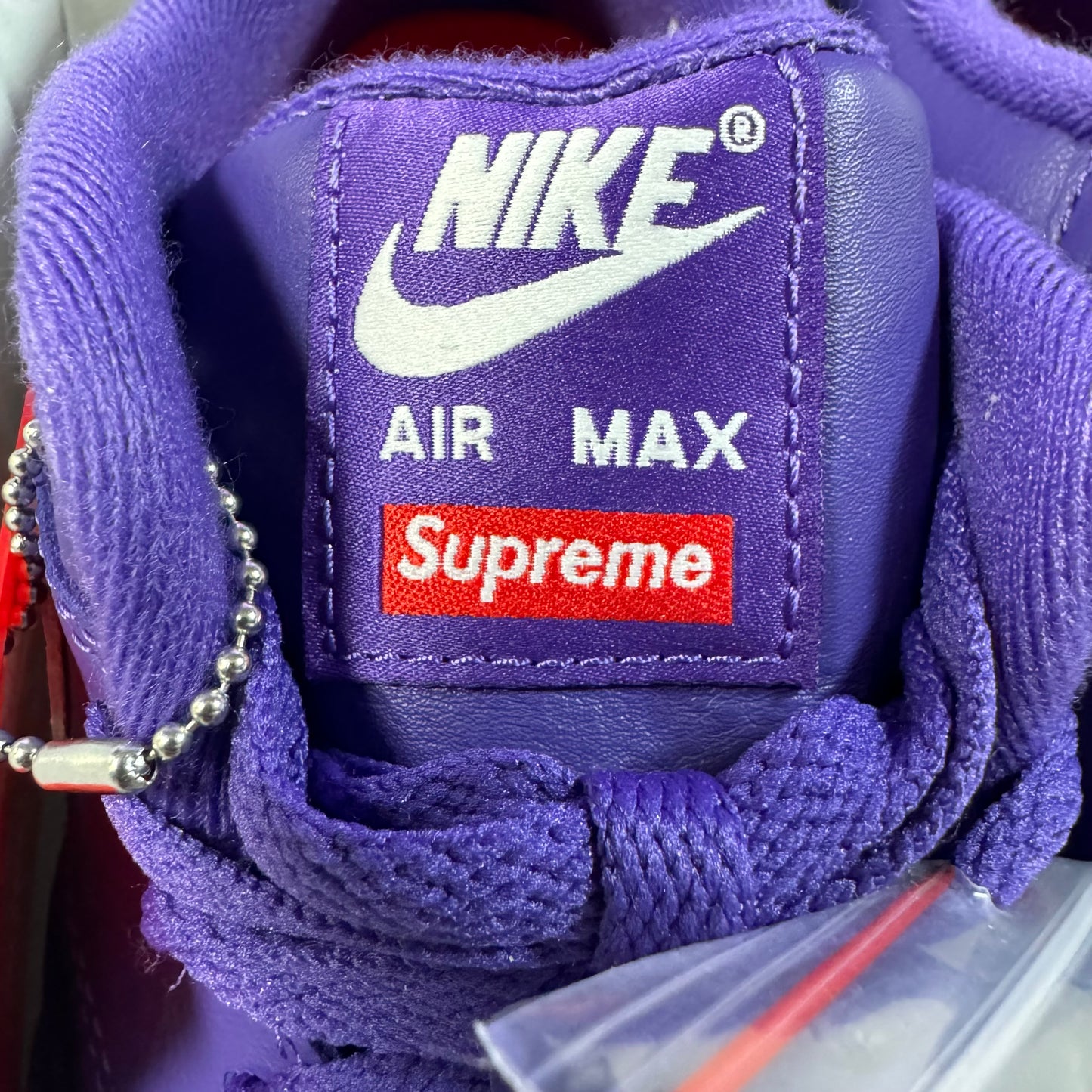 Supreme x Nike Air Max 1 87’ SP