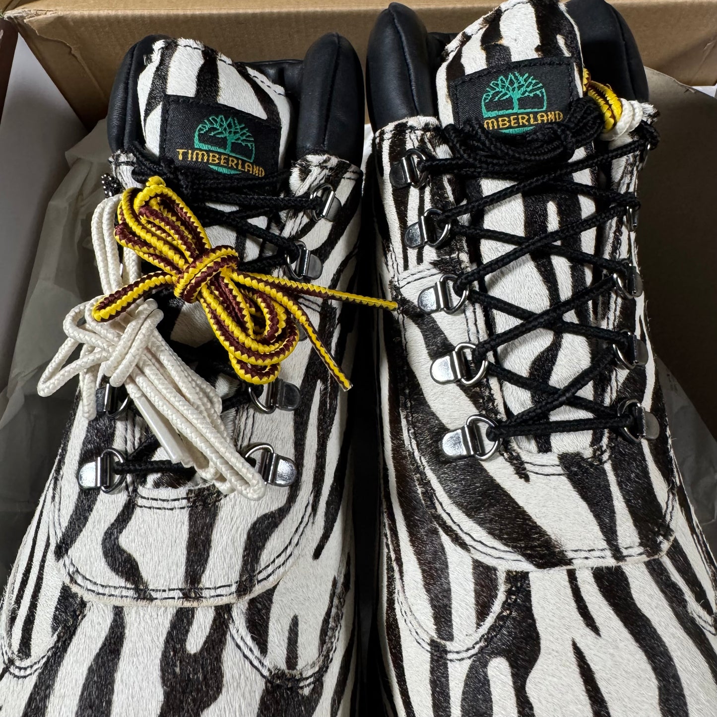 Timberland x Supreme Field Boot Mid Lace Up Zebra