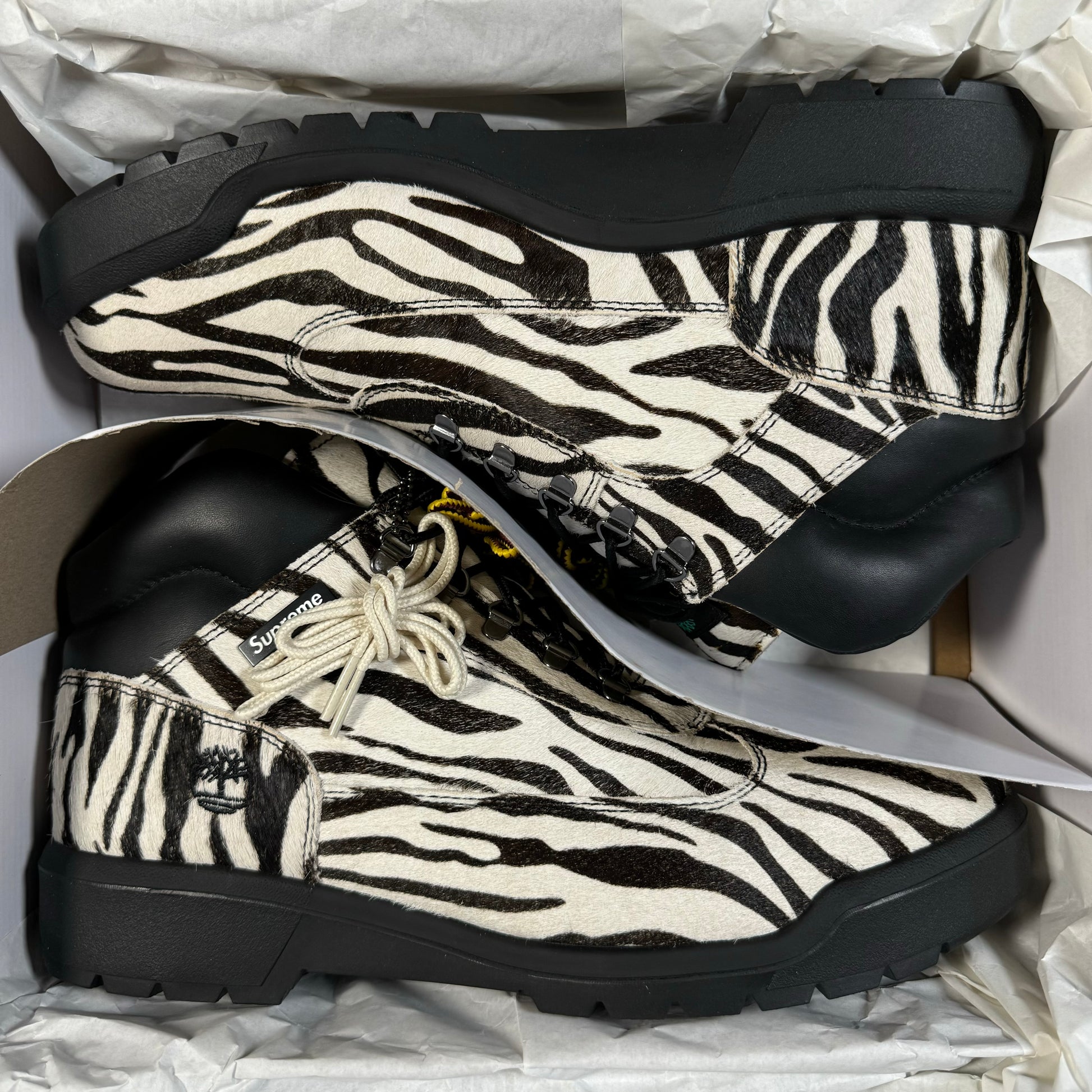 Timberland x Supreme Field Boot Mid Lace Up Zebra