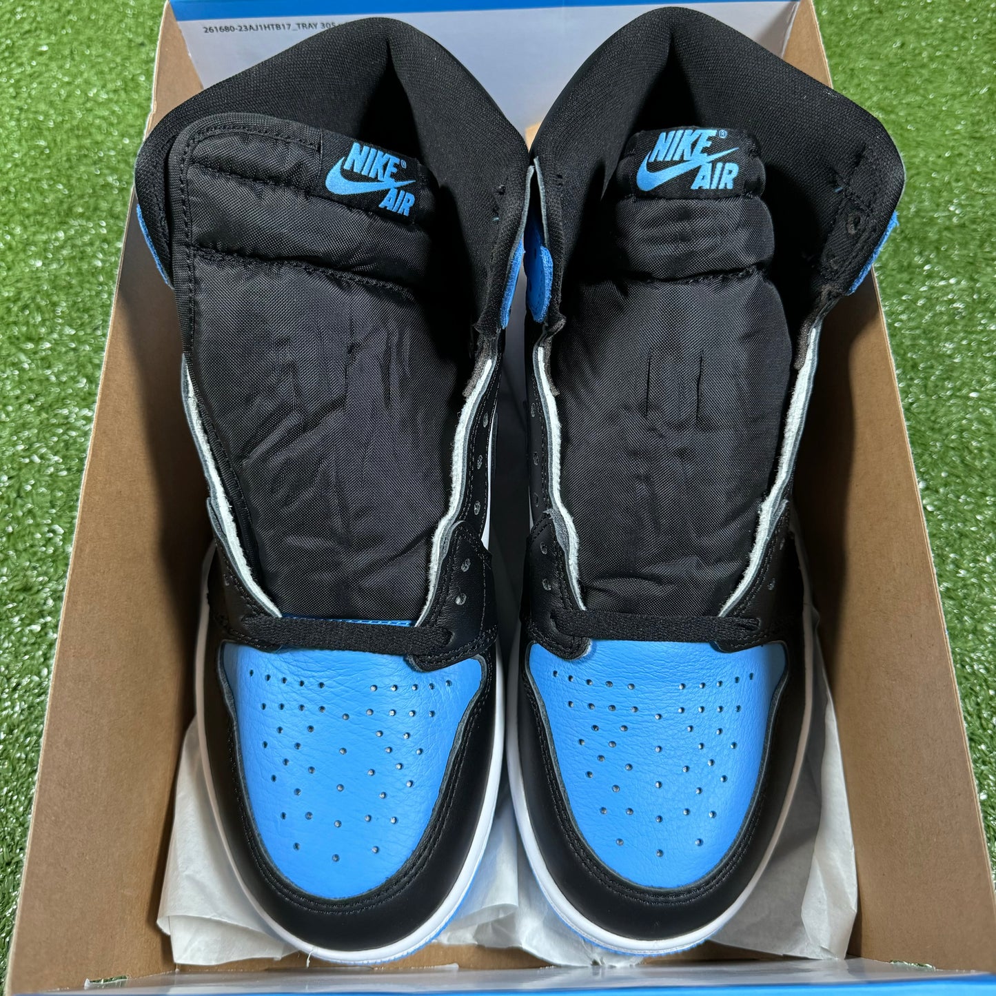 Air Jordan 1 Retro OG ‘UNC Toe’